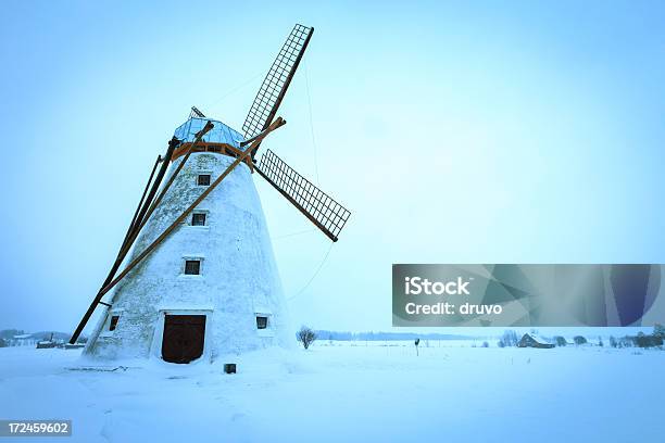 Alten Windmühle Im Winter Stockfoto und mehr Bilder von Agrarbetrieb - Agrarbetrieb, Alt, Altertümlich