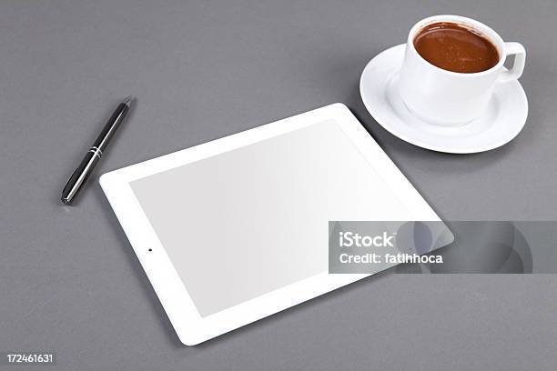 Digital Tablet Stockfoto und mehr Bilder von Berührungsbildschirm - Berührungsbildschirm, Café, Computer