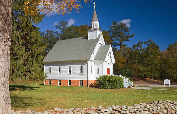 istock Beautiful small Church, Cornwall Bridge Road, Connecticut 172463255