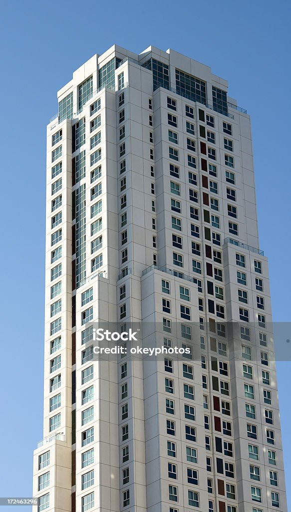 Torre típico bloque - Foto de stock de Ahorros libre de derechos