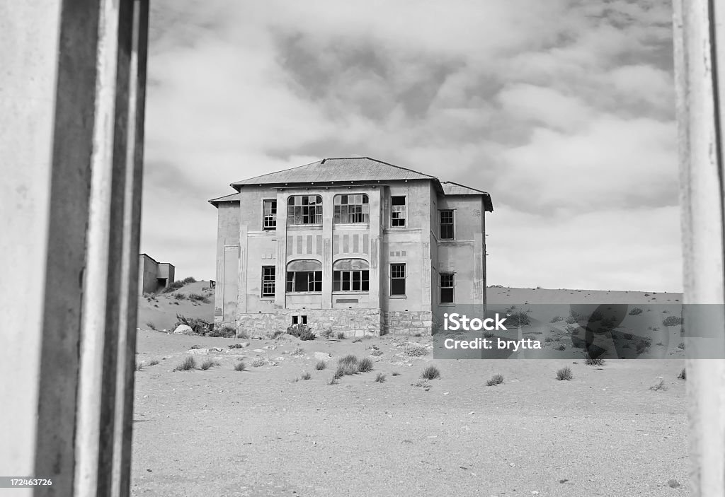 Abandonado house - Foto de stock de Aire libre libre de derechos