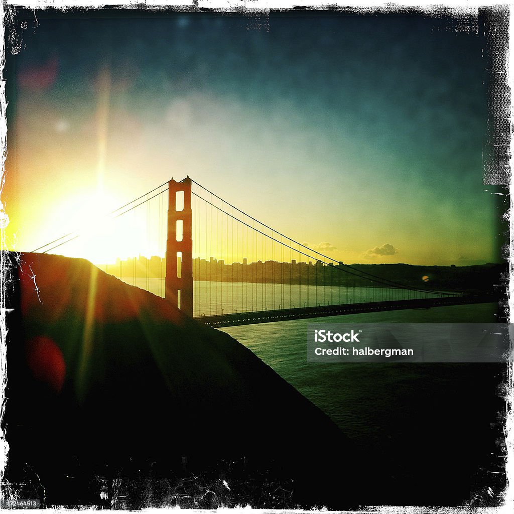 ゴールデンゲートブリッジの日の出（携帯撮影） - からっぽのロイヤリティフリーストックフォト
