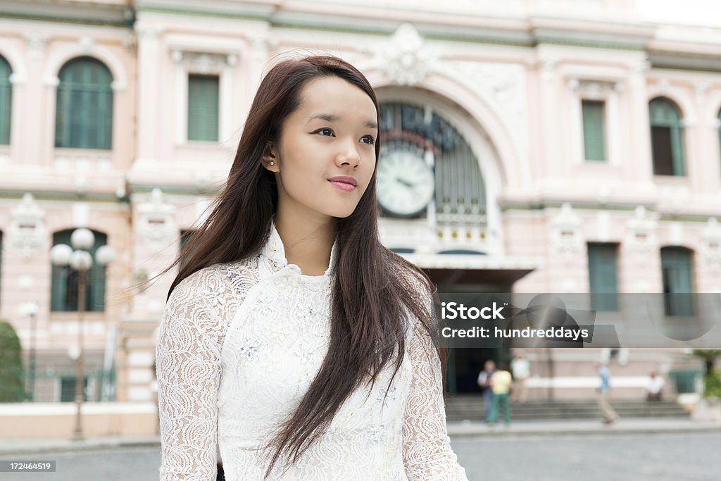 인물 여자아이 (사이공 (중앙 우체국 - 로열티 프리 18-19세 스톡 사진
