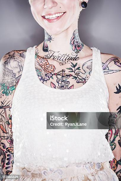아름다운 Tattooed 여성 인물 사진 스팽글에 대한 스톡 사진 및 기타 이미지 - 스팽글, 20-29세, 가린 얼굴