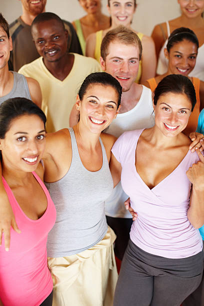 istock Yoga friends 172465589