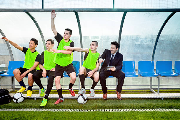 サッカー選手喜び - suit soccer men sport ストックフォトと画像