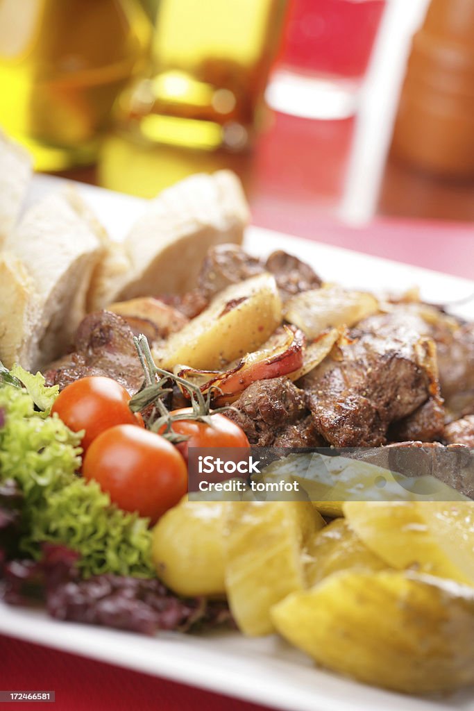 liver Fleisch mit Zwiebeln und Gemüse - Lizenzfrei Brotsorte Stock-Foto