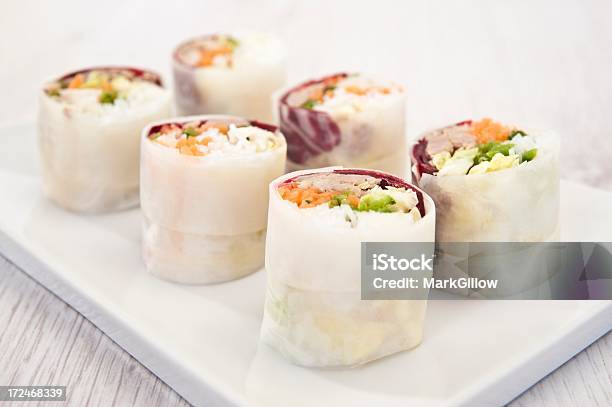 Photo libre de droit de Rouleaux De Salade De Légumes banque d'images et plus d'images libres de droit de Aliment - Aliment, Cuisine japonaise, Déjeuner