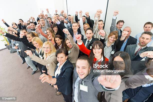 Negócios Pessoas Exploração Fists - Fotografias de stock e mais imagens de Adulto - Adulto, Atividade, Cabelo Louro