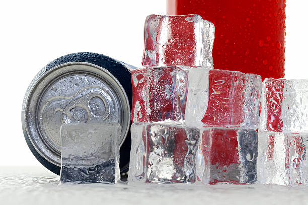 istock Red and blue soda can with ice 172469309