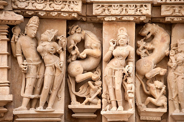 parsvanath jain-tempel in khajuraho - parsvanath stock-fotos und bilder