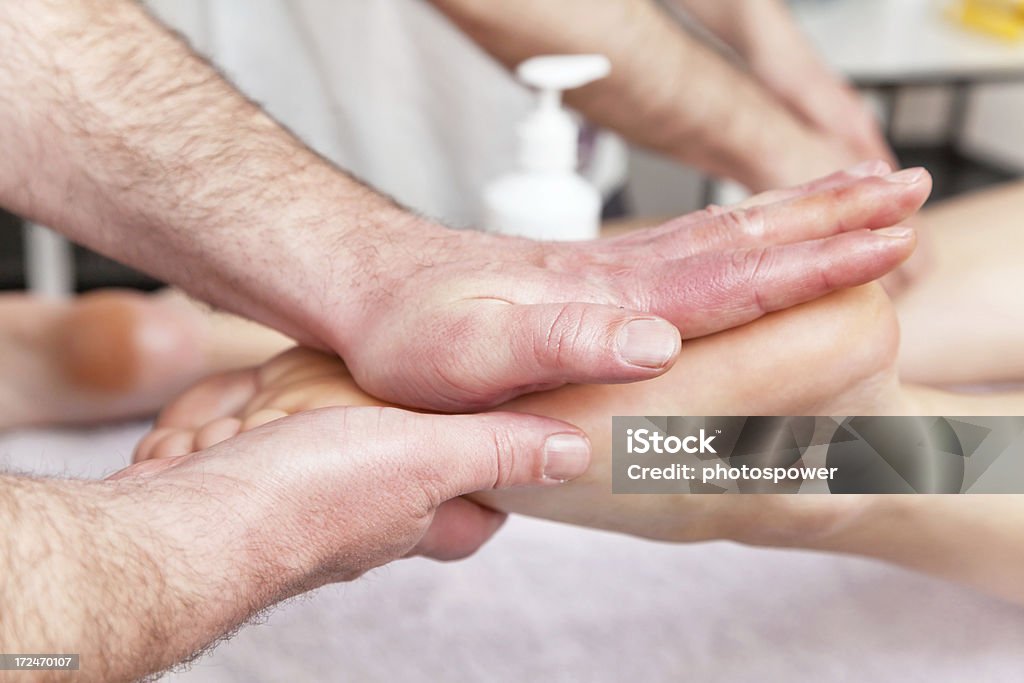 Massagem nos Pés - Royalty-free 30-39 Anos Foto de stock