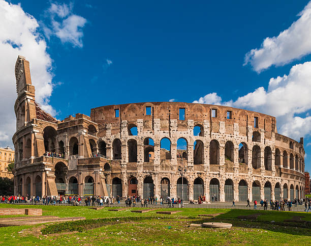 colosseo romano - it01 foto e immagini stock