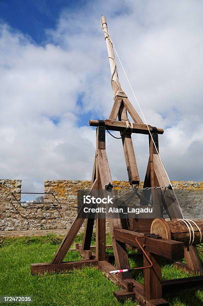 Catapulta Jersey - Fotografias de stock e mais imagens de Catapulta Medieval - Catapulta Medieval, Jersey - Ilhas do Canal da Mancha, Reino Unido