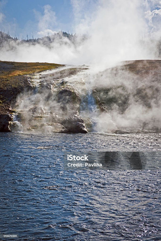 Водопад toFirehole Река Йеллоустон Вайоминг США - Стоковые фото Upper Geyser Basin роялти-фри