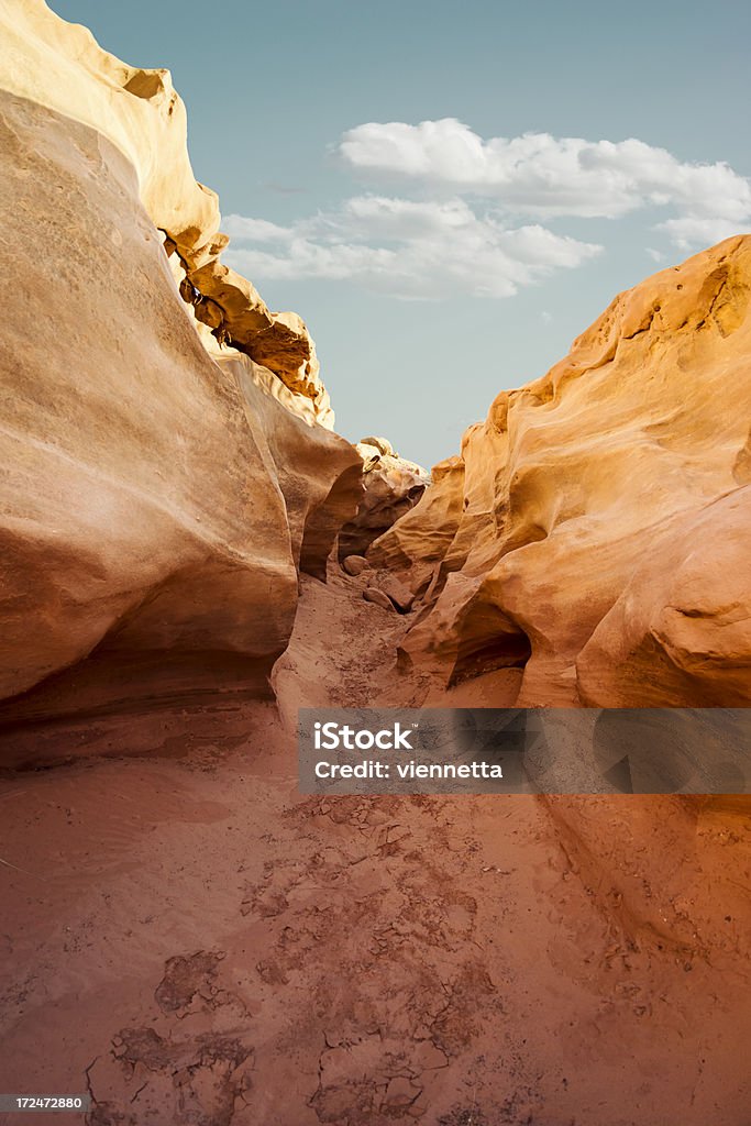 Desert Slot Canyon, no estado de Utah - Foto de stock de Arenito royalty-free