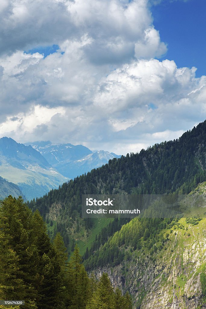 Alpes en Francia - Foto de stock de Acantilado libre de derechos