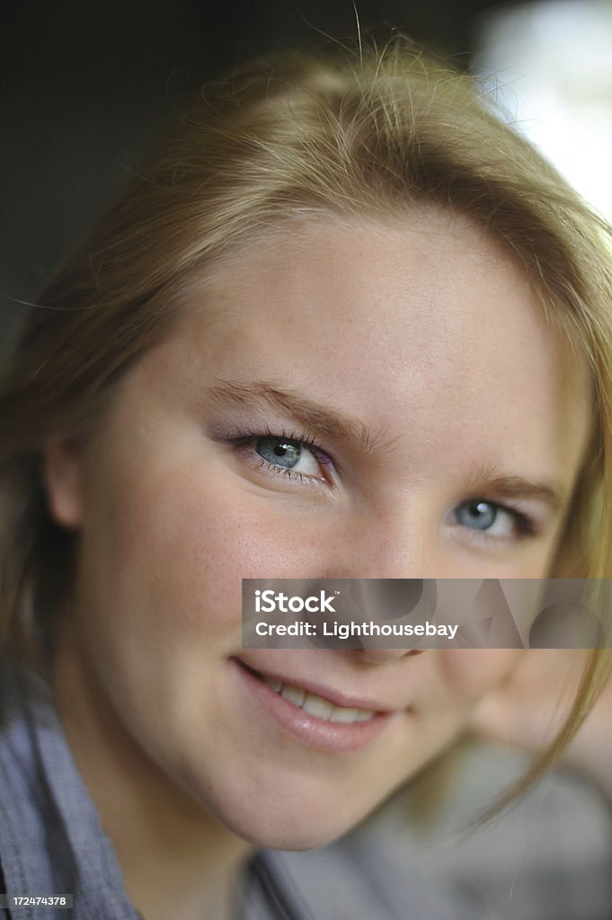 Uśmiech nastolatka - Zbiór zdjęć royalty-free (14-15 lat)