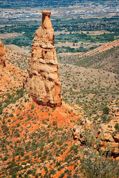 istock Sentinel Spire in Wedding Canyon - Colorado National Monument 172474720