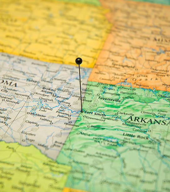 istock Road Map Fort Smith Arkansas And Oklahoma Borders Travel Pin 172474919