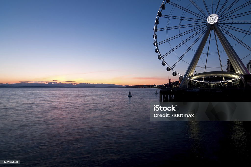 シアトルのウォーターフロントの夕日 - アメリカ合衆国のロイヤリティフリーストックフォト