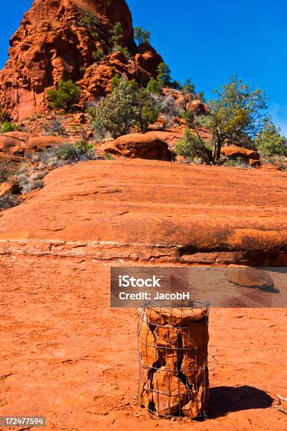 Sedona Red Rocks - Fotografias de stock e mais imagens de Ao Ar Livre - Ao Ar Livre, Arbusto, Arizona