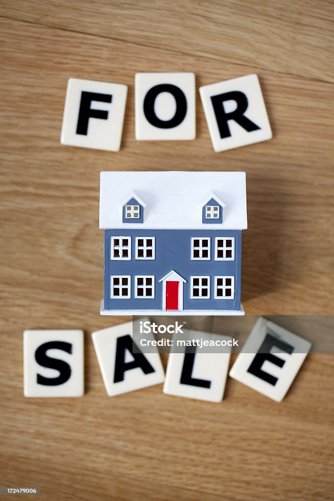 Haus zum Verkauf - Lizenzfrei Alphabet Stock-Foto
