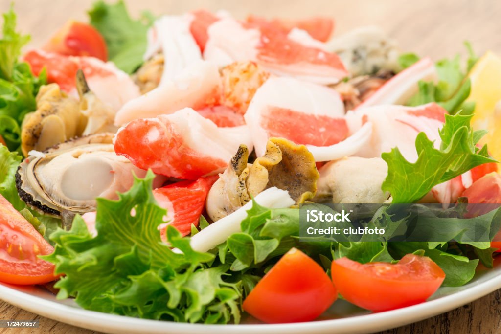 Granchio e Insalata di frutti di mare - Foto stock royalty-free di Antipasto