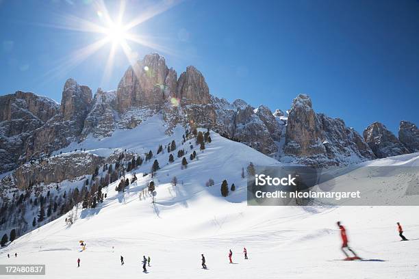 Photo libre de droit de Ski Dans Les Dolomites banque d'images et plus d'images libres de droit de Val Gardena - Val Gardena, Selva - Haut-Adige, Ski