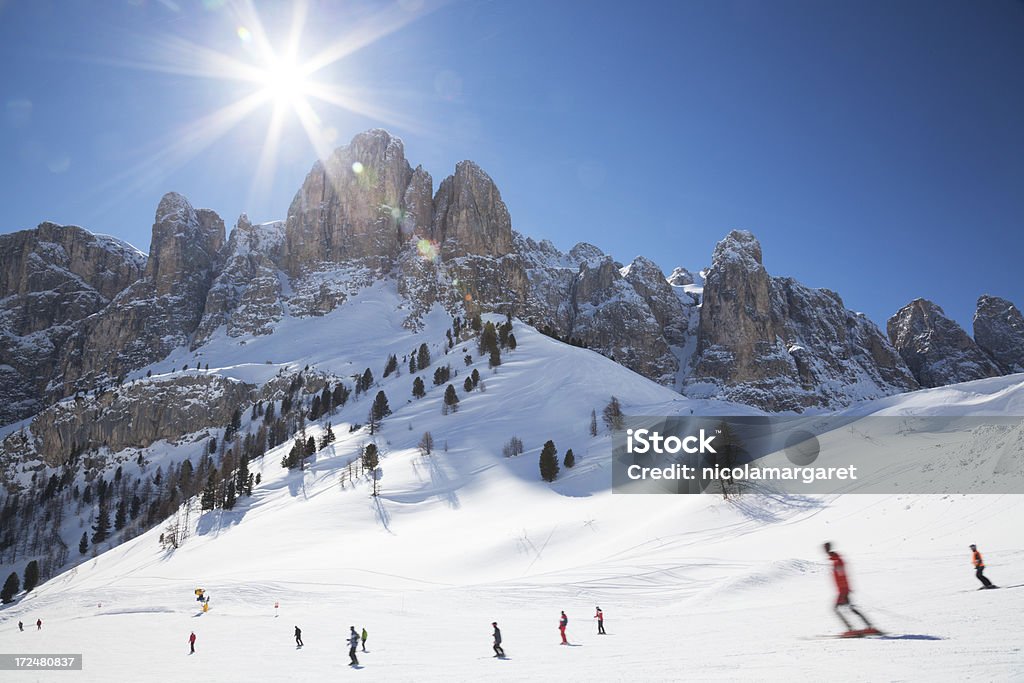 스키어인 있는 Dolomites - 로열티 프리 발 가데나 스톡 사진