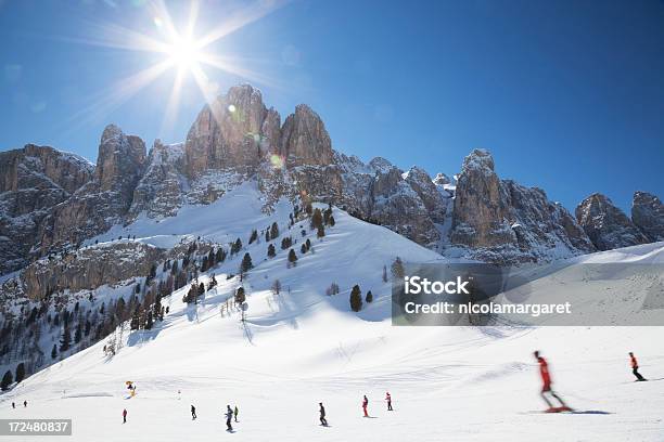 스키어인 있는 Dolomites 발 가데나에 대한 스톡 사진 및 기타 이미지 - 발 가데나, 셀바-알토 아디제, 스키타기