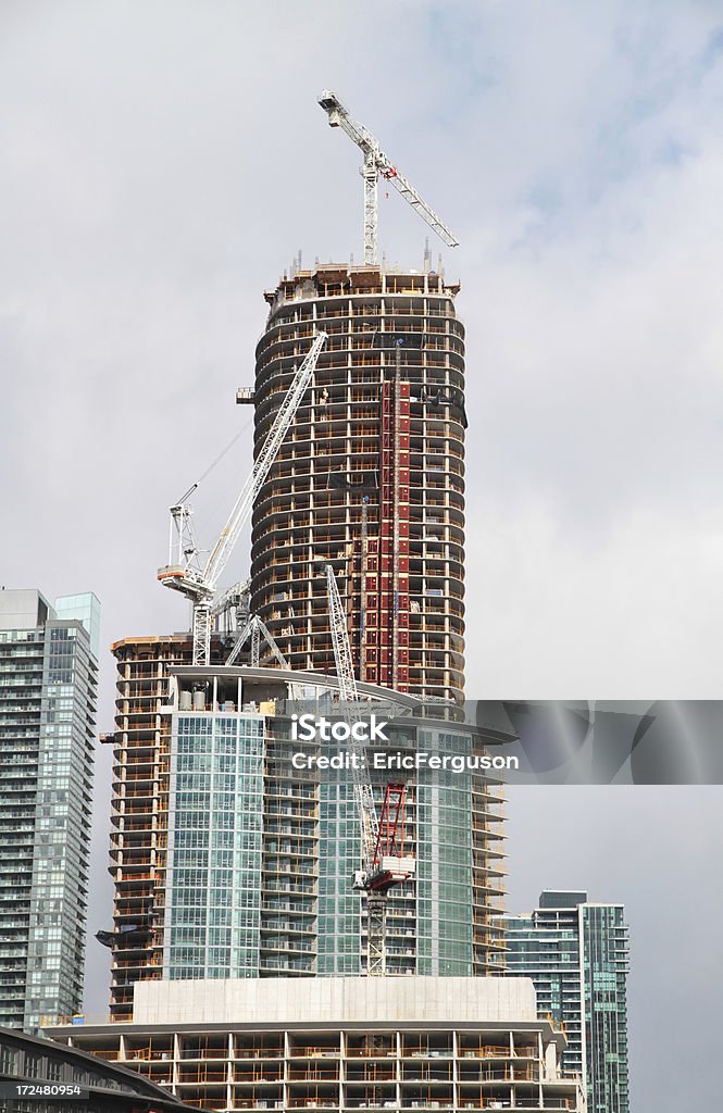 Highrise urbano em construção - Foto de stock de Alto - Descrição Geral royalty-free