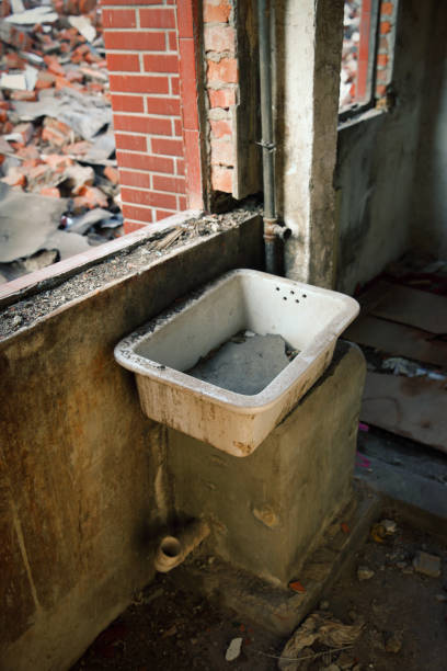 istock Washroom Grunge 172481700