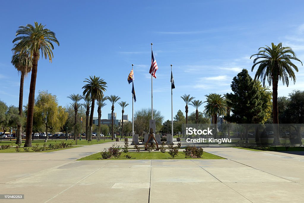 Arizona State Capitol in primo piano - Foto stock royalty-free di Albero