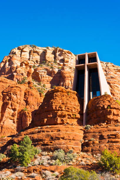 cappella della santa croce di sedona - chapel of the holy cross foto e immagini stock