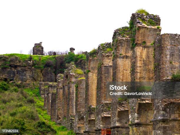 Photo libre de droit de Aspendos Aqueduc banque d'images et plus d'images libres de droit de Aspendos - Aspendos, Antalaya, Aqueduc