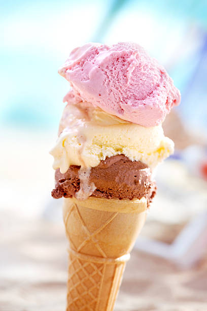 istock Melting ice cream close up on the beach 172483186
