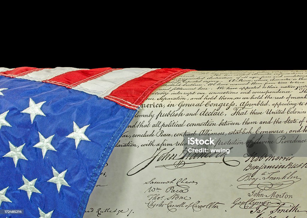 Una bandera estadounidense y declaración de la independencia - Foto de stock de Bandera libre de derechos
