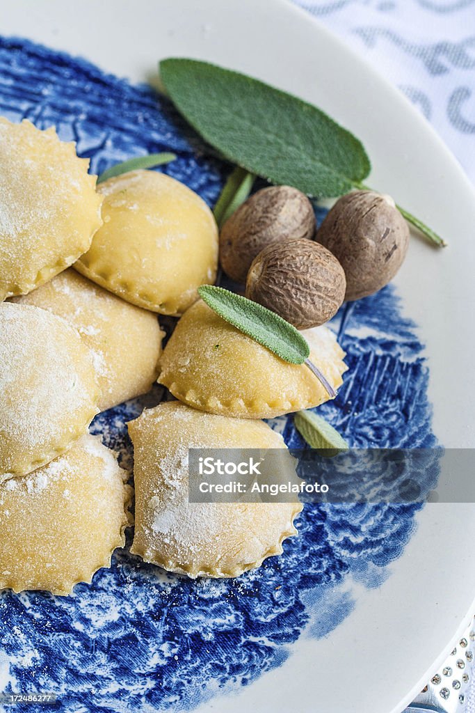 Macro ravioles de primas - Foto de stock de Al horno libre de derechos