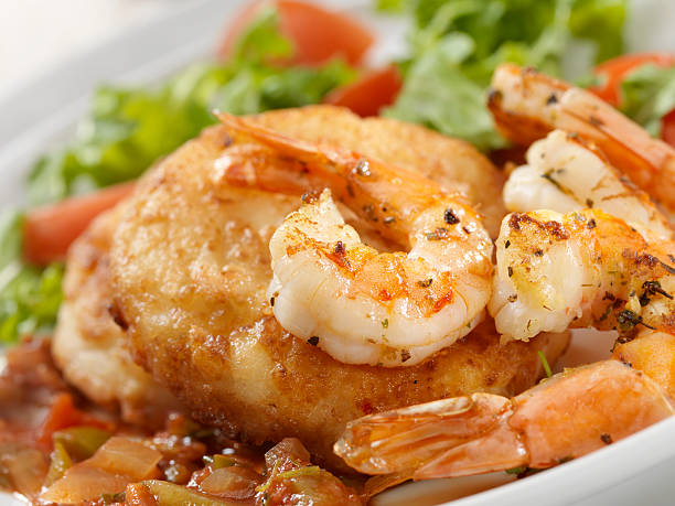grit ciasta - grits prepared shrimp restaurant food zdjęcia i obrazy z banku zdjęć