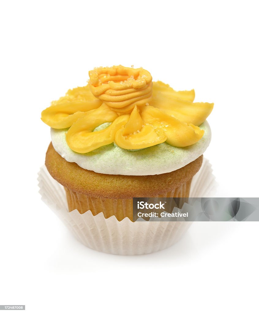 Tortina alla vaniglia con glassa buttercream giallo fiore Margherita - Foto stock royalty-free di Cibo