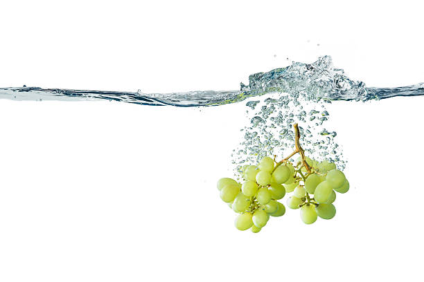 istock Green Grapes Splashing in Water 172487184