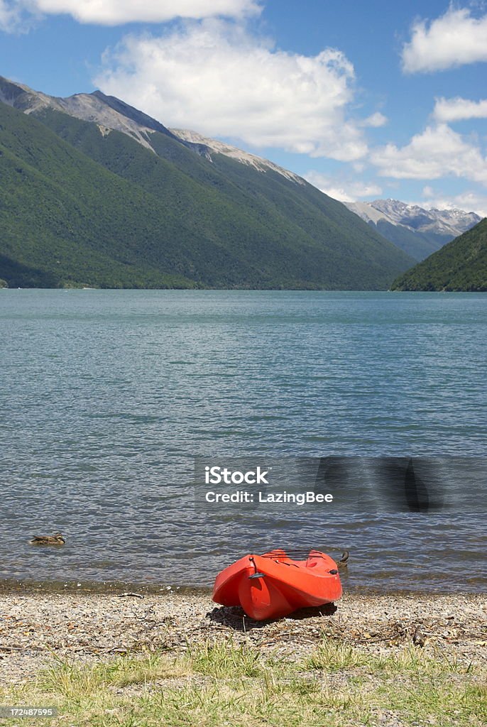 Kayak, le Lac Rotoiti, Nelson Lakes National Park, Nouvelle-Zélande - Photo de Alpes du sud de la Nouvelle-Zélande libre de droits