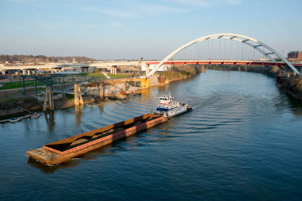istock Barge on the Cumberland River in Nashville 172488406