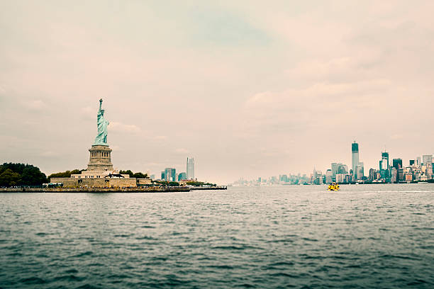 istock Statue of Liberty 172488449