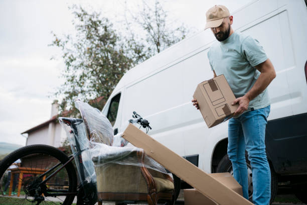 istock Arriving at new home 1724976426