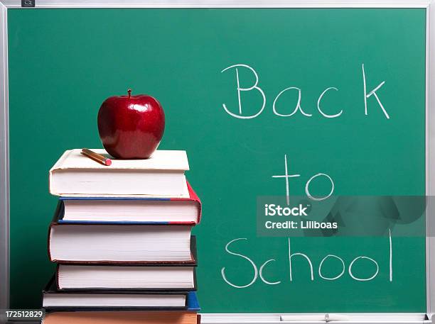 Zurück To School Stockfoto und mehr Bilder von Apfel - Apfel, Beginn des Schuljahres, Bewegung