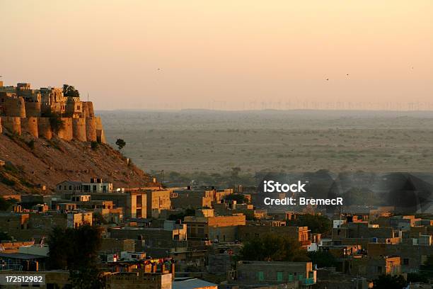 Il Deserto Di Thar - Fotografie stock e altre immagini di Forte di Jaisalmer - Forte di Jaisalmer, India, Energia eolica