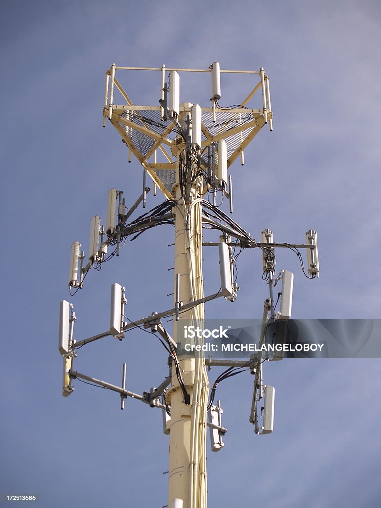 Torre de tecnología - Foto de stock de Torre repetidora libre de derechos