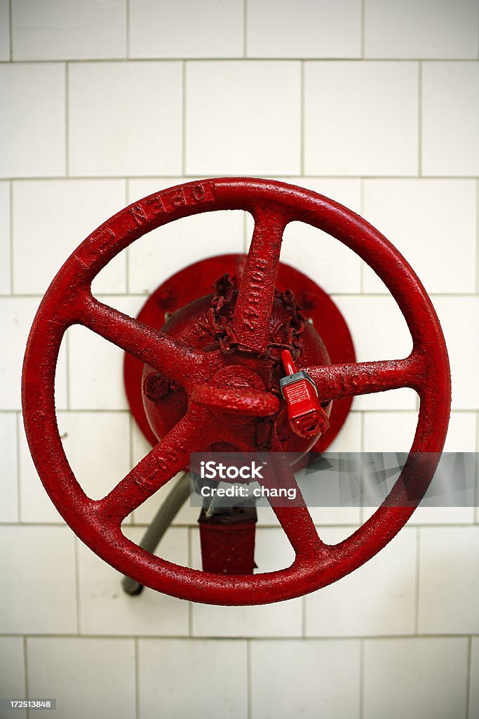 valve rouge industriel - Photo de Acier libre de droits